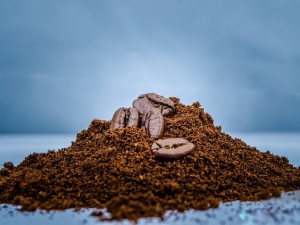 Brûleur de graisse efficace : la caféine et la lumière bleu