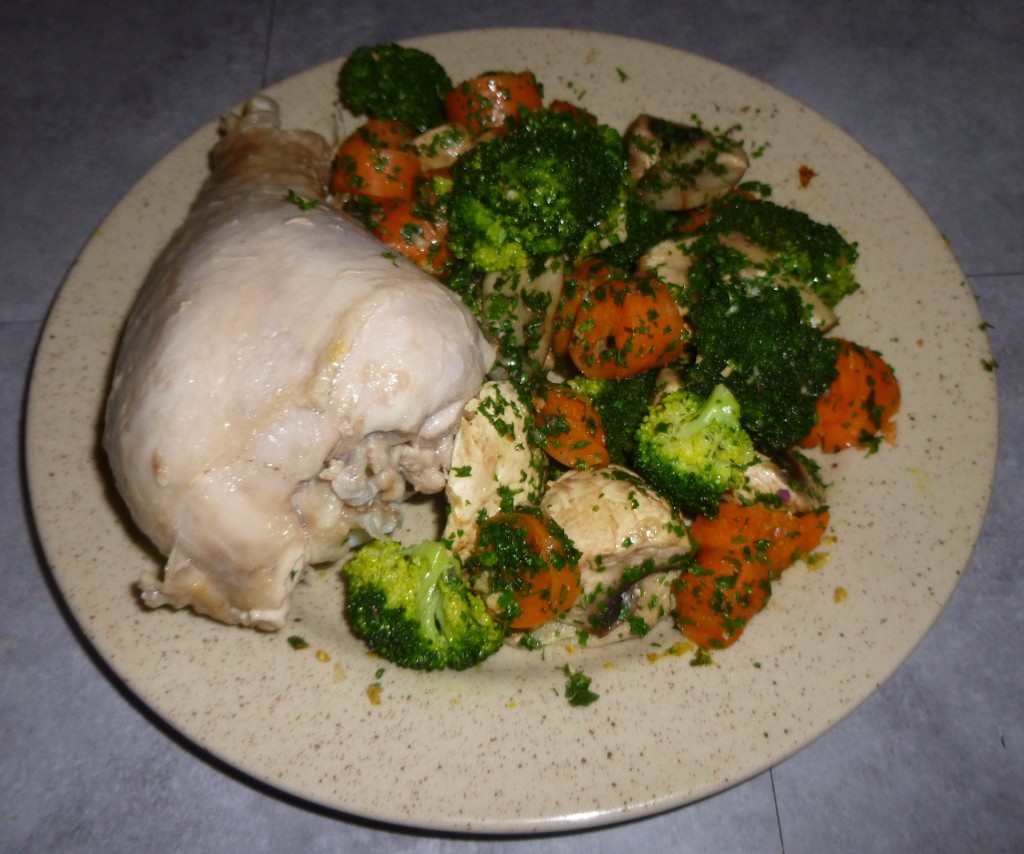 Poulet accompagné de légumes vapeur